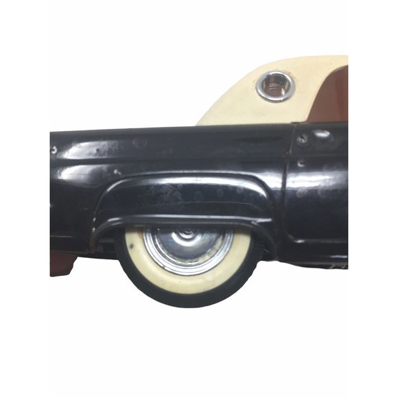 Vintage 1957 Chevy Convertible Diecast Car - Black Body, White Top - Classic Car - Picture 12 of 12